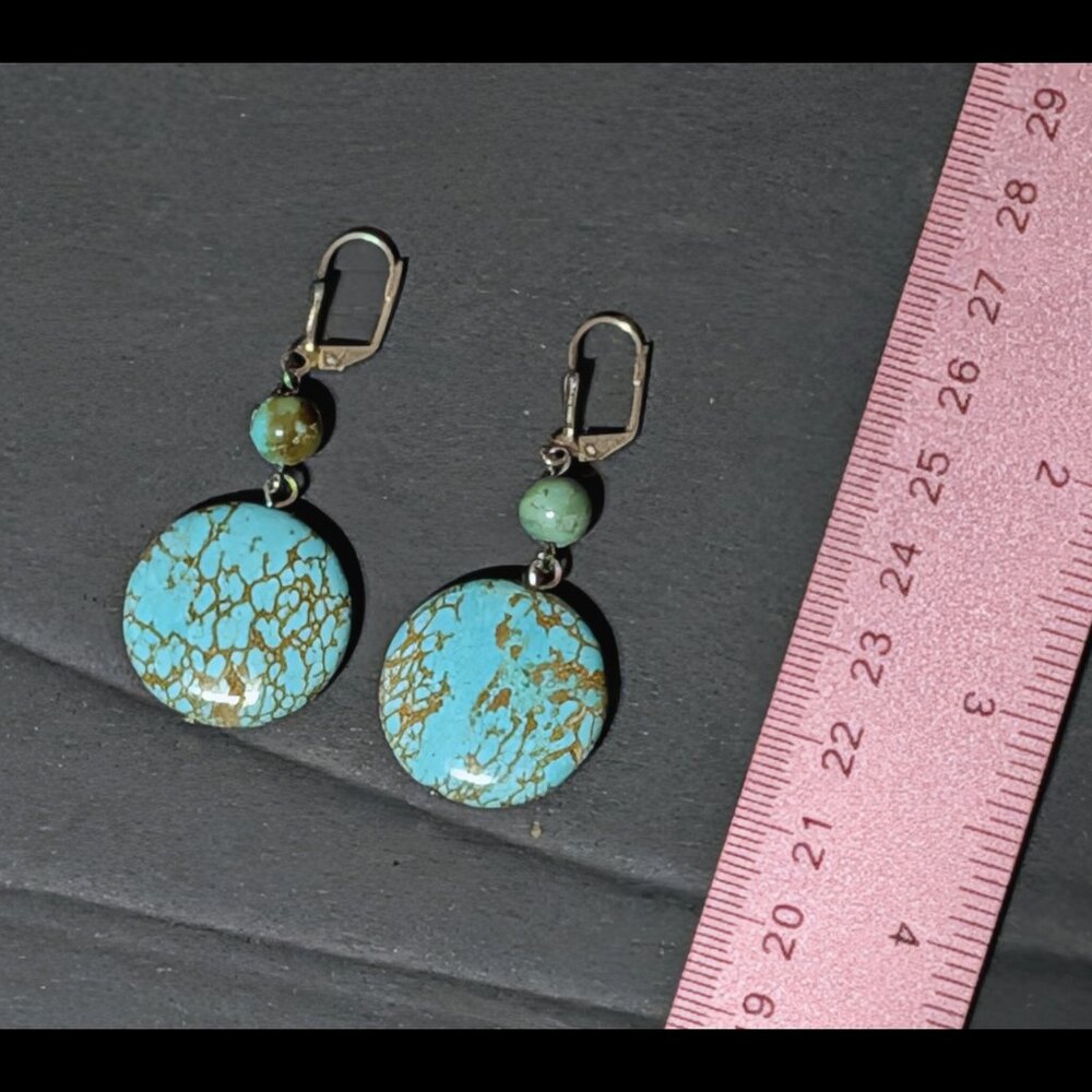 Fashionable Estate 1980s Native American Turquoise Sterling Silver Earrings
